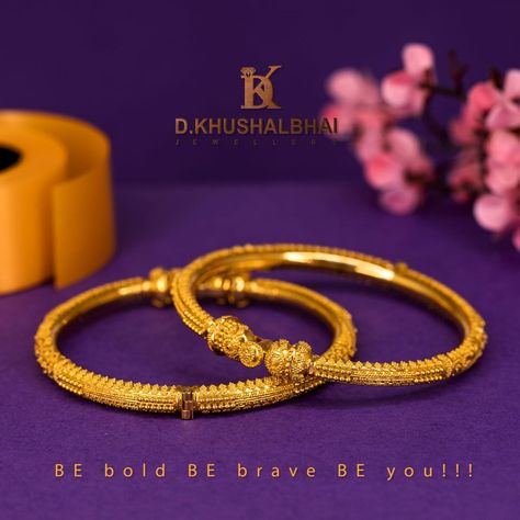 Gold Bangles Design 2023, Kada Type Gold Bangles, Old Design Gold Jewellery, Tanishq Jewellery Gold Bangles, Kankanalu Gold Designs, Kada Bangles Gold Design, Bangle Designs Gold, Bangles Jewelry Designs Gold, Bangles Design Gold