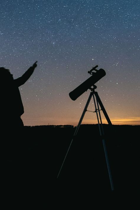 Stargazing Telescope Aesthetic, Astronomy Telescope Aesthetic, Astrophotography Aesthetic, Stargazing Date Aesthetic, Star Telescope, Telescope Stargazing, Astrophotography Telescope, Telescope Photography, Telescope Aesthetic