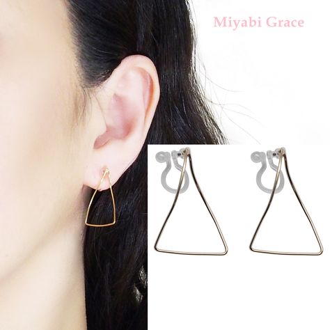 ✨These are minimalist style invisible clip on earrings. These are totally pierced look and it is hard for people to tell that you wear clip on earrings. These comfortable invisible clip on earrings are available at Miyabi Grace. #cliponearrings #clipearrings #invisiblecliponearrings #earrings #fashion #metalallergy #allegyfree #hypoallergenic #nonpiercedearrings #miyabigrace #allegictometal #jewlery #minimalist #danglecliponearrings #silvercliponearrings #goldcliponearrings Clip On Hoop Earrings, Non Pierced Earrings, Earrings Triangle, Bridal Clip, Triangle Studs, Geometric Studs, Gold Clips, Earrings Geometric, Earrings Stud