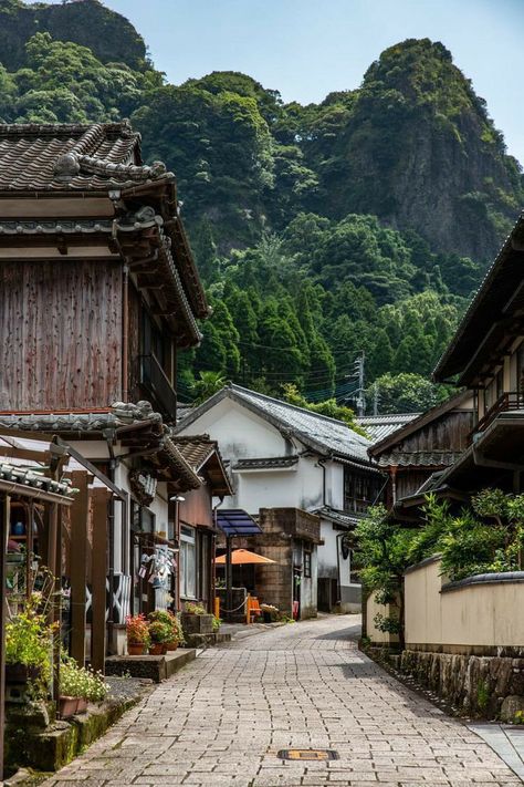 japanese countryside Okawachiyama Village, Japanese Mountain Village, Japanese Countryside House, Village Japan, Japanese Vibe, Japanese Vibes, Japan Countryside, Japan Village, Historic Ceramics