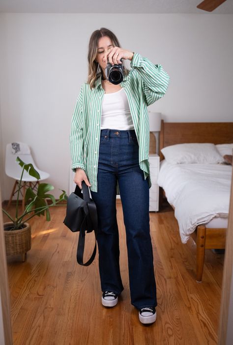 Women Casual Shirt Outfit, Casual Summer Shirt Outfit, Jeans Tops Outfits, Flare Jeans And Shirt Outfit, Jeans With Shirt Outfit Women, Shirt And Tshirt Outfit Women, Shirt Fashion For Women, Trending Jeans Top For Women, Wide Flare Jeans Outfit