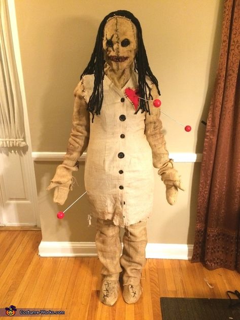 Scary Unique Halloween Costumes, Halloween Horror Costume Ideas, Scary Costumes Ideas, Scary Homemade Costumes, Terrifying Halloween Costume Ideas, Voodoo Couples Halloween Costumes, Voodoo Doll Costume Diy, Vodoo Costumes Diy, Voodoo Doll Halloween Costume Diy