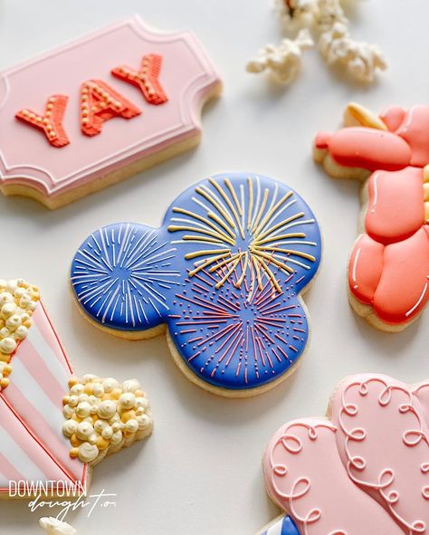 Watch Fireworks, Patriotic Cookies, Minnie Mouse Cookies, Flooding Cookies, Sugar Cookie Cakes, Disney Cookies, Cookie Decorating Party, Cookie Business, Summer Cookies