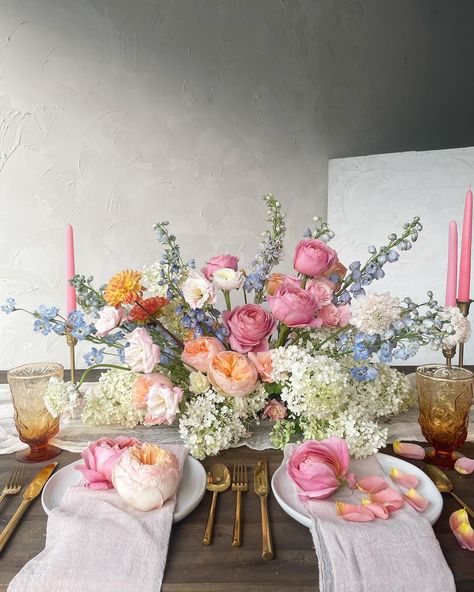 Wedding Top Table, Bridal Table Flowers Arrangements, Peonies Wedding Table, Bridal Table Flowers, Table Flower Arrangements, Pastel Bouquet, Table Arrangements Wedding, Bridal Table, Peony Wedding