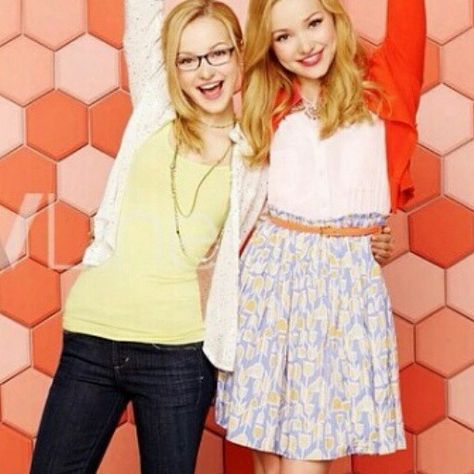 Liv And Maddie Wallpaper, Liv And Maddie Aesthetic, Maddie Wallpaper, Maddie Aesthetic, Liv And Maddie Characters, Adventures In Babysitting 2016, Maddie Rooney, Joey Bragg, Pinup Poster