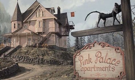 💀 on Twitter: "𖤐Coraline was released on this day, in 2009🧵✨… " Pink Palace Apartments, Stop Motion Movies, Laika Studios, Coraline Art, Coraline Aesthetic, Coraline Jones, Pink Palace, Stiles Stilinski, Halloween Movies