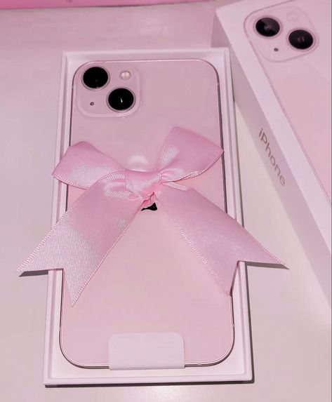 Pink Iphone 13, Dream Phone, Sneakers Heels, Pink Lifestyle, Iphone Obsession, Pink Apple, Pink Life, Pink Doll, Pink Girly Things