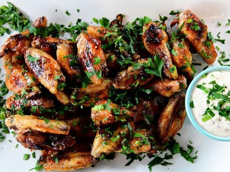 Get Crispy Wings with Hot Honey Sauce Recipe from Food Network Hot Honey Sauce Recipe, Honey Sauce Recipe, Hot Honey Sauce, Food Network Recipes Pioneer Woman, Easy Chicken Wing Recipes, Best Chicken Wing Recipe, Barbecue Sauce Chicken, Honey Soy Chicken, Grilled Wings