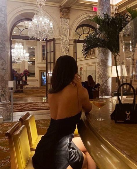 Money Dress, Glam Aesthetic, Rich Girl Aesthetic, Rich Girl Lifestyle, Dark Feminine Aesthetic, Classy Aesthetic, Future Lifestyle, Rich Life, The Plaza