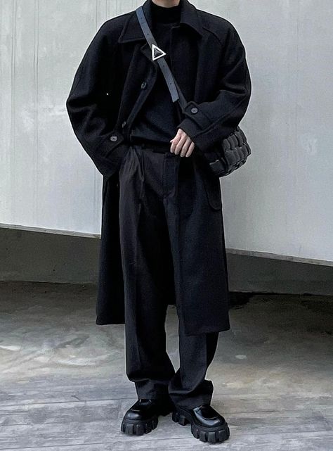 Oversized Clothes Aesthetic, Full Black Outfit Men, Black Outfit Winter, Full Black Outfit, Black Coat Outfit, Minimalist Grunge, Korean Mens Fashion, Mens Winter Fashion Outfits, Black Outfit Men