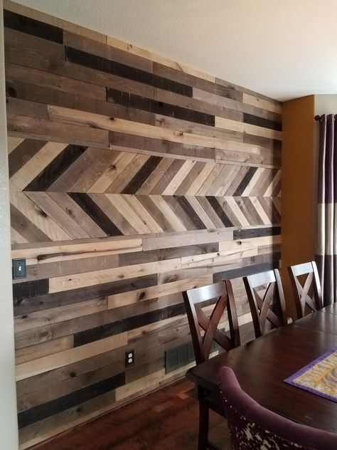 Western Accent Wall Ideas, Wood Accent Wall Pattern, Pallet Wood Interior Walls, Accent Wall With Wood Design Dining Room, Scrap Wood Accent Wall, Pallet Board Wall, Western Accent Wall Rustic, Accent Wall Western, Rustic Accent Wall