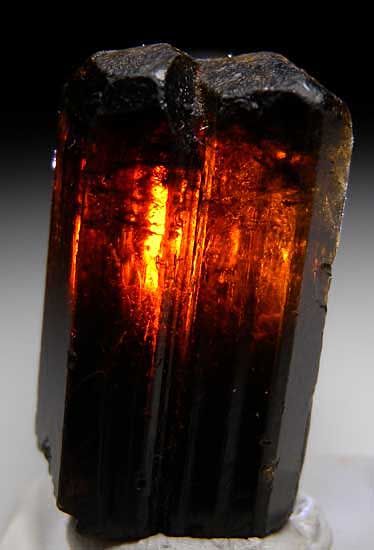 Fire Crystals, Fire Crystal, Rock And Minerals, Fire Stone, Crystal Aesthetic, Geology Rocks, Crystal Formations, Orange Crystals, Beautiful Rocks