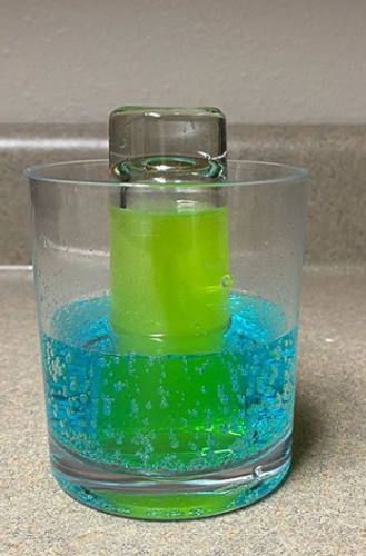 Unique Alcoholic Drinks, Bomb Shots, Shots Alcohol Recipes, Bomb Drinks, Easter Drink, Bartender Drinks Recipes, Melon Liqueur, Shots Alcohol, Nuclear Reactor