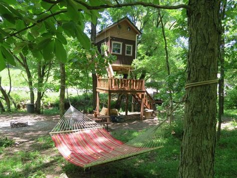 Spend A Magical Night In This Treehouse In Illinois Travel Illinois, Camping Wine, Starved Rock State Park, Illinois Travel, Shawnee National Forest, Cool Places, Cross Country Road Trip, Camping Places, Southern Illinois