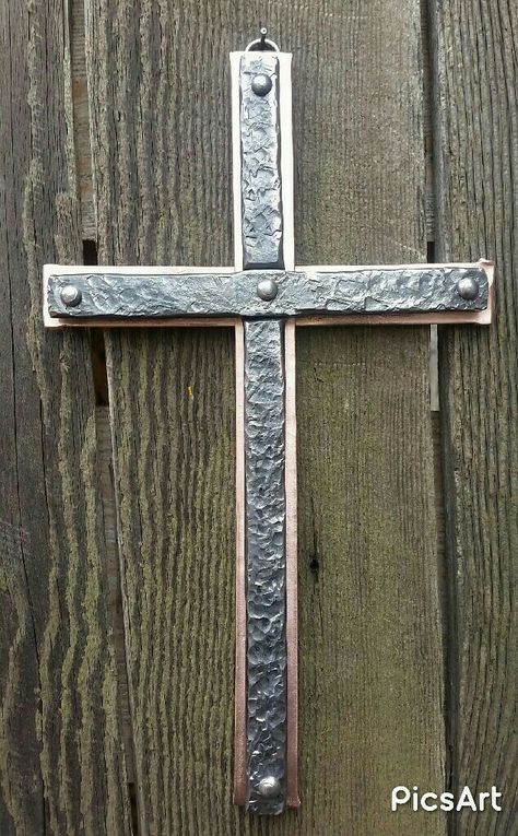 Hand forged sell and copper cross. Handmade Silver Jewellery, Forged Cross, Cross Wreath Diy, Fire Pit Gallery, Crucifix Art, Pallet Home Decor, Good Jewelry, Wood Wall Cross, Wooden Crosses