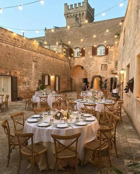 Mediterranean Wedding, Lights Wedding Decor, Wedding Spot, Visit Italy, Instagram Worthy, Apartment Interior, Wedding Lights, Puglia, Winter Decor