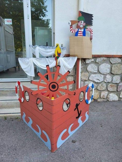 Diy Ships Wheel, Pirate Ships Diy, Cardboard Pirate Ship, Pirate Wreath, Pirate Decorations, Pirate Props, Cardboard Boat, Pirate Toys, Bubble Birthday