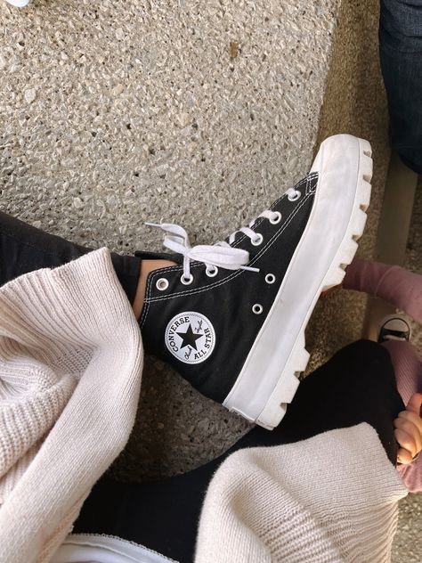 Black Platform Converse Lugged, Converse Lugged Sneaker Outfit, Converse Lugged Outfit, Platformed Converse, Converse Chunky, Chunky Converse, Lugged Converse, All Star Outfit, Converse Lugged