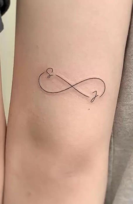 Infinity Name Tattoo, Eternity Tattoo, Infinity Love Tattoo, Small Infinity Tattoos, Seoul Hongdae, Infinity Sign Tattoo, Infinite Tattoo, Infinity Tattoo On Wrist, Infinity Couple Tattoos