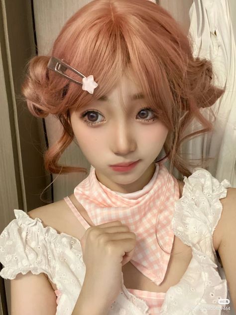 #Nana #hachi #cosplay Hachi Nana Hair Color, Hachi Hairstyle, Hachi Cosplay, Hachi Outfits, Nana Cosplay, Nana Hachi, Dyed Hair Inspiration, Cute Cosplay, Strawberry Shortcake