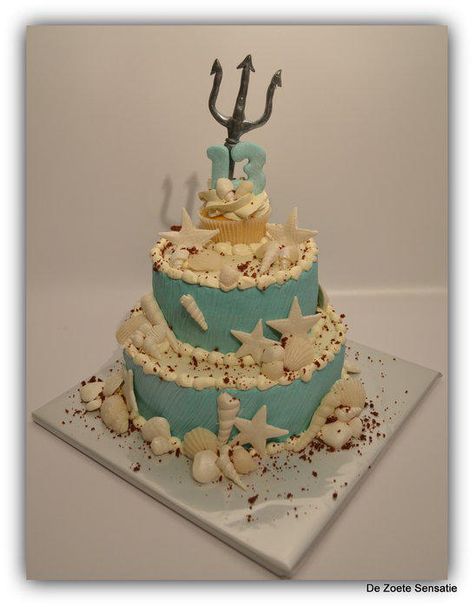 Poseidon - Cake by claudia Percy Jackson Cake Ideas, Greek Mythology Cake, Percy Jackson Cake, Mythology Party, Mud Cupcakes, Gladiator Party, Percy Jackson Birthday, Percy Jackson Party, Fan Diy