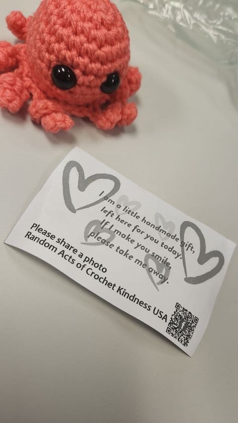 Random Acts of Crochet Kindness USA | Found!! Love it Kindness Crochet, Random Acts Of Crochet Kindness, Crochet Kindness, Kindness Projects, Acts Of Kindness, Crochet Tutorials, Random Acts Of Kindness, Crochet Scarves, Crafty Things