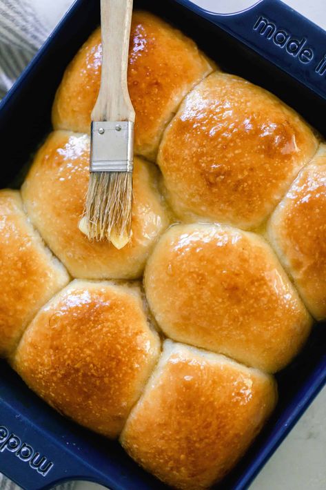 Farmhouse On Boone Dinner, Sourdough Dinner, Sourdough Ideas, Sourdough Dinner Rolls, Dinner Rolls Easy, Farmhouse On Boone, Recipe Using Sourdough Starter, Best Chicken Pot Pie, Sourdough Rolls