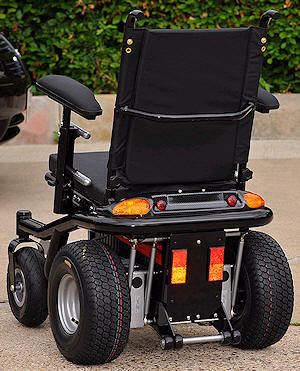 Tote Bad, Accessible Bathroom Design, Wheelchairs Design, Electric Chair, Mechanical Engineering Design, Wheelchair Accessories, Wheel Chair, Wheelchair Friendly, Compact Tractors