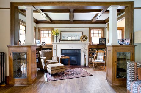 Craftsman Living Room Ideas, Craftsman Style Homes Interior, Craftsman House Interior, Craftsman Style Living Room, Room Ideas Photos, Craftsman Living Rooms, Craftsman Interior Design, Craftsman Interiors, Craftsman Living Room