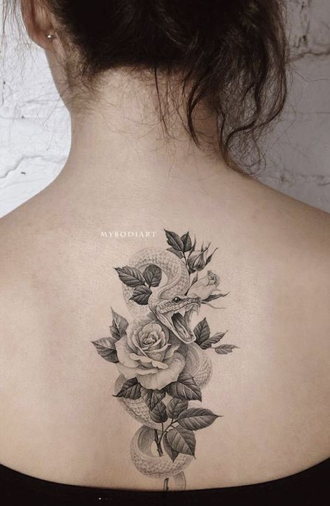 Tattoo Ideas For Female, Moon Tattoo Ideas, W Tattoo, Black Flowers Tattoo, Women's Shoulder Tattoo, Tattoo Sheets, Bohemian Tattoo, Back Tats, Rose Flower Tattoos