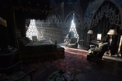 Wayne Tower, Vamp Core, Manor Interior, The Batman 2022, Wayne Manor, Batman 2022, Gothic Interior, Dr House, Room Stuff