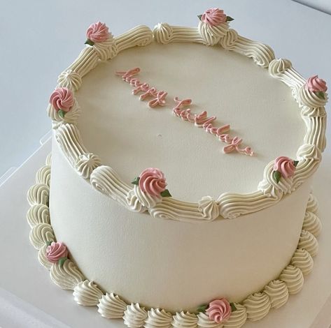 Cute cake inspo 2023 Pretty Birthday Cakes Simple, 11 Bday Cake, Cakes For Girls Birthday Aesthetic, Birthday Cakes For 14th Birthday Girl, 12 Birthday Cake Girl, Girl Birthday Cakes Teenage, Cake 12th Birthday Girl, Birthday Cakes For 12 Year Girl, 13 Cake Birthday Girl