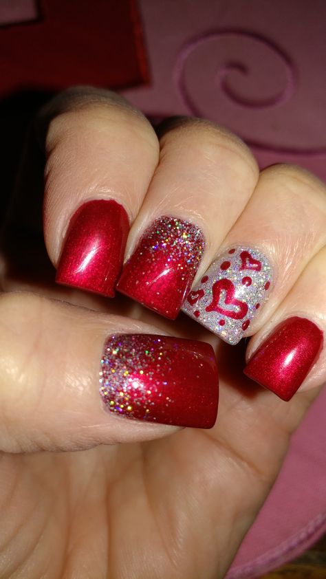 February nails Red Glitter Valentine Nails, February Nail Designs Valentines Day, Nail Art Designs Valentines, Valentine's Nail Art, February Nail Art, Valentines Nails Squoval, Sparkly Valentines Nails, Valentines Day Nails Squoval, February Nail Colors Valentines Day