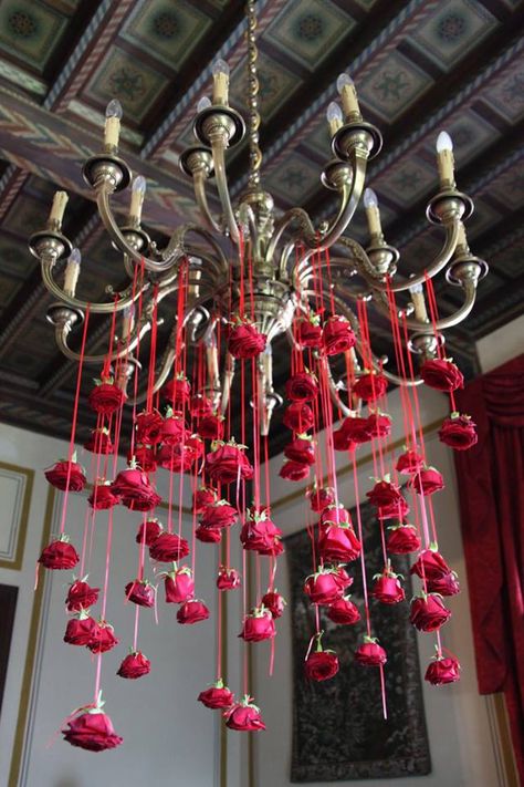 ριитєяєѕт: @ xxPinhead ☽ Marsala Wedding, Dark Wedding, Floral Chandelier, Hanging Flowers, Valentine Wedding, Deco Floral, Valentines Day Weddings, Wedding Arrangements, Halloween Wedding