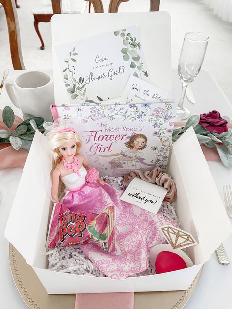 Flower Girl Proposal Box Junior Bridesmaid Proposal Box Ideas, Flower Girl Proposals, Flowergirl Proposals, Flower Girl Asking Ideas, Flower Girl Box Proposal, Bridal Party Boxes, Flower Girl Gift Box, Flowergirl Proposal Ideas Diy, Flowergirl Proposal Gift