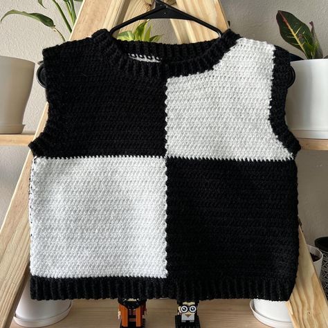 Checker cropped crochet vest - Depop Crochet Checkered Vest, Cropped Crochet Vest, Checker Vest, Crocheting Projects, Black White Checkered, Knitting Tips, Knit Ideas, Crochet Vest Pattern, Orange Tree