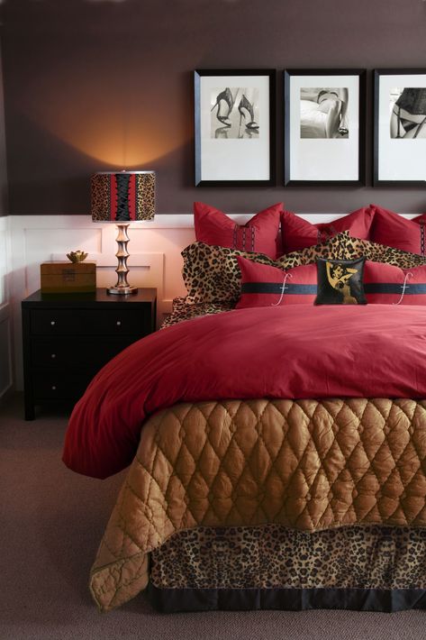 bexcetera: A Sexy Bedroom for Valentine's Day Red Gold Bedroom Ideas, Gold And Red Bedroom, Bedroom Ideas Leopard Print, Master Bedrooms Decor Leopard, Red And Leopard Bedroom Ideas, Animal Print Bedroom Ideas, Bedroom Beadboard, Leopard Print Bedroom Aesthetic, Bedroom With Red Accents