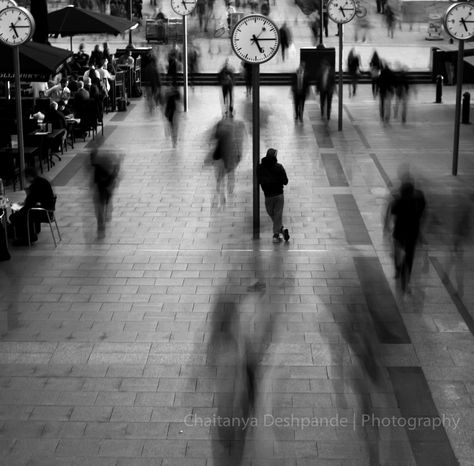 Embrace the Blur: Go Try Long-Exposure Street Photography via @500px #phototips #photography Motion Blur Photography, Street Photography People, Long Exposure Photos, Blur Photography, Motion Photography, Long Exposure Photography, Time Photography, Exposure Photography, Photography Awards