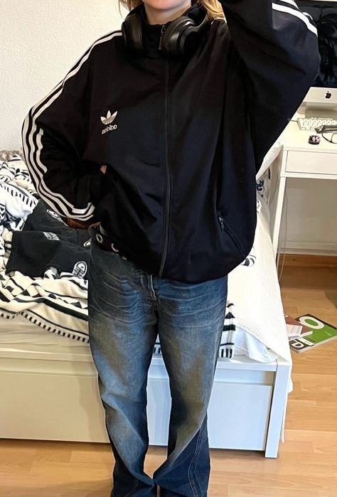 Adidas Jacket Outfit, Diy Vetement, Adidas Outfit, Fits Inspo, Jacket Outfit, Swaggy Outfits, Mode Inspo, 가을 패션, Casual Style Outfits