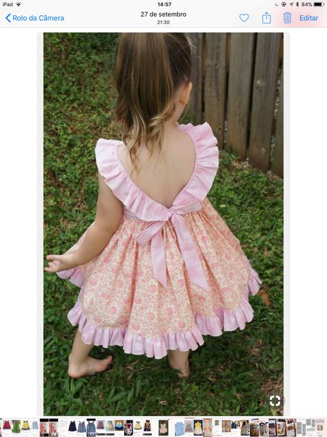 Adele Dress, Girls Frock Design, Girl Dress Patterns, Kids Designer Dresses, Kids Frocks, Baby Frocks Designs, Frocks For Girls, Frock Design