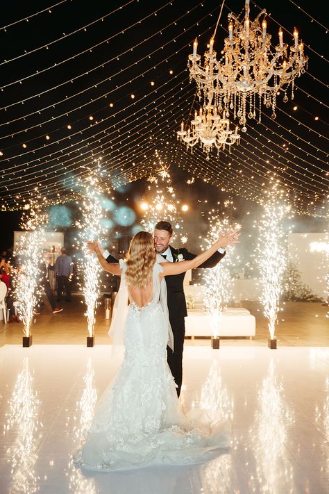 Outdoor Night Wedding, Dream Wedding Reception, Dance Floor Wedding, Dream Wedding Decorations, Dream Wedding Venues, Cabo Weddings, Future Wedding Plans, Best Wedding Planner, Cute Wedding Ideas