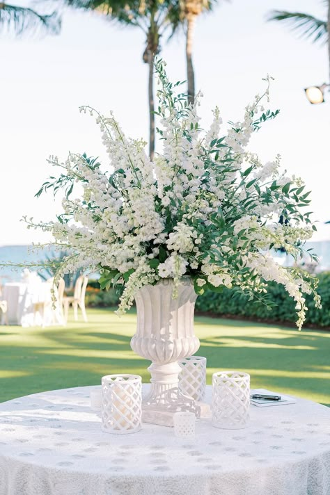 Breakers Wedding, Circle Room, Palm Beach Chic, Palm Beach Wedding, Florida Wedding Venues, Green Beach, Tall Centerpieces, The Breakers, Beach Wedding Decorations