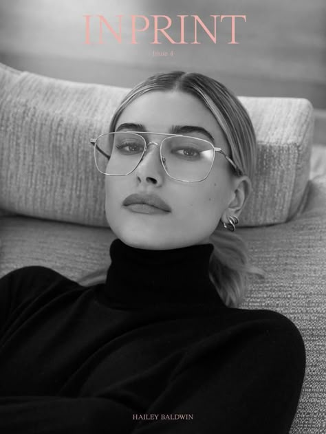 Glasses Outfit, Stile Blair Waldorf, Glasses Inspiration, Glasses Trends, Hailey Baldwin Style, Aviator Eyeglasses, Fashion Eye Glasses, Magazine Issue, Aviator Glasses