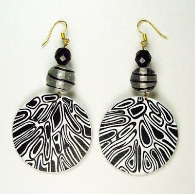 Paper Maché Earrings Paper Mache Earrings, Paper Mache Jewelry, Papier Mache Jewelry, Make Paper Beads, Paper Bracelet, Diy Jewelry Earrings, Paper Bead Jewelry, Paper Mache Crafts, Paper Earrings