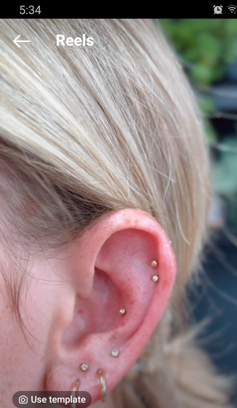 Ear Piercings Small Lobes, Middle Lobe Piercing, Piercing Above First Hole, Constellation Piercing Lobe, Tiny Piercing Ears, Consolation Piercing, Constalation Piercing Ear Chart, Conch Piercing Placement, Conch With Stud