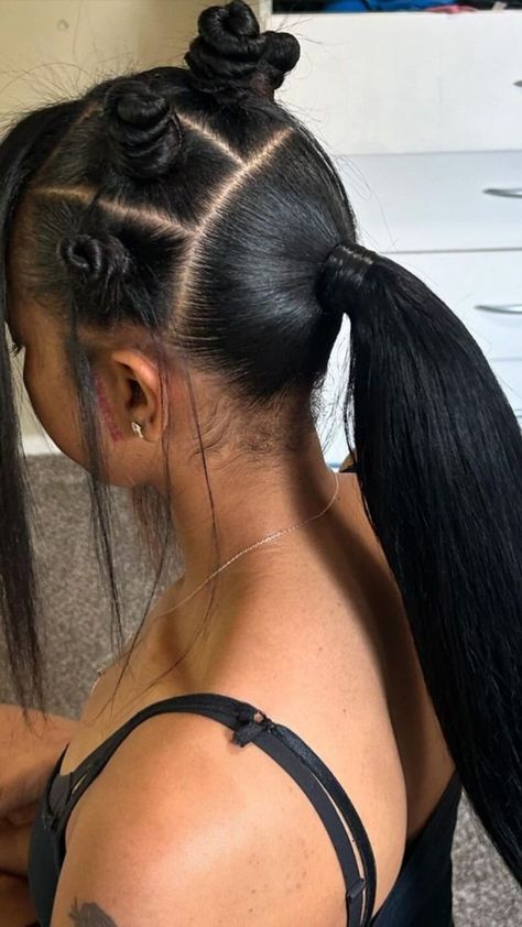 22 Gorgeous Bantu Knot Styles to Try Bantu Knots With Ponytail Braids, Braided Mohawk Ponytail, Band To Knots Hairstyle, Bento Knots Hair, Bantu Knots With Ponytail And Bangs, Bantu Knots On Wig, Bantu Knots With Ponytail, Ponytail With Two Braids, Bantu Knot Mohawk