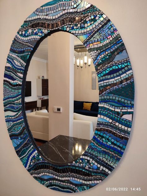 Tile Mirror Frame, Glass Mosaic Mirror, Mosaic Mirror Frame, Mosaic Art Diy, Interior Mirror, Wooden Plank, Mosaic Garden Art, Mosaic Frame, Mosaic Stained