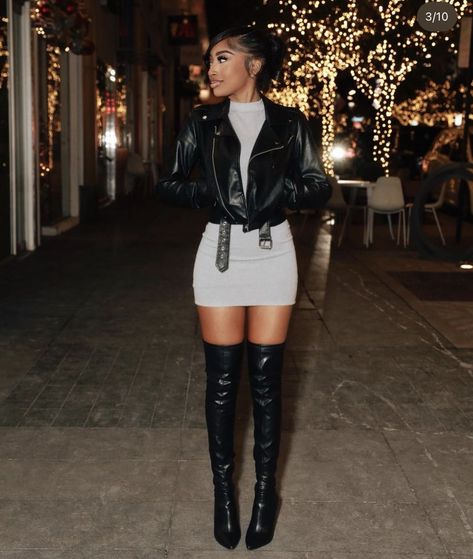 Knee High Boots Birthday Outfit, Silver Thigh High Boots Outfit, Party Fits Baddie, Outfit Theater, Winter Club Outfits, Leather Mini Skirt Outfit, Long Boots Outfit, Platform Boots Outfit, Thigh Boots Outfit