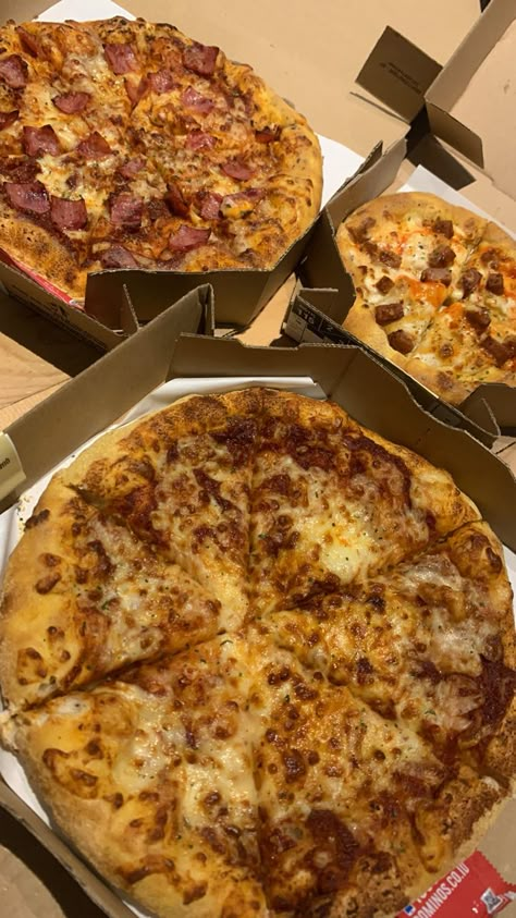 Dominos Pizza Snapchat Story, Dominos Pizza Aesthetic, Pizza Fake Story, Pizza Story, Slice Slice Baby, Pizza Aesthetic, Dr Food, Food Captions, Dominos Pizza