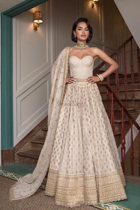 Sabyasachi Lehenga, Indian Outfits Lehenga, Indian Bridal Dress, Ghagra Choli, Indian Bridal Outfits, Indian Couture, Indian Wedding Outfits, Lehenga Designs, Indian Attire